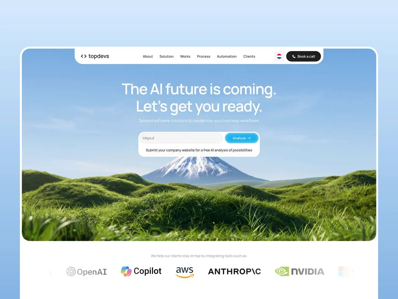 The Topdevs hero: the headline in the sky, the free analysis field and the peak behind it